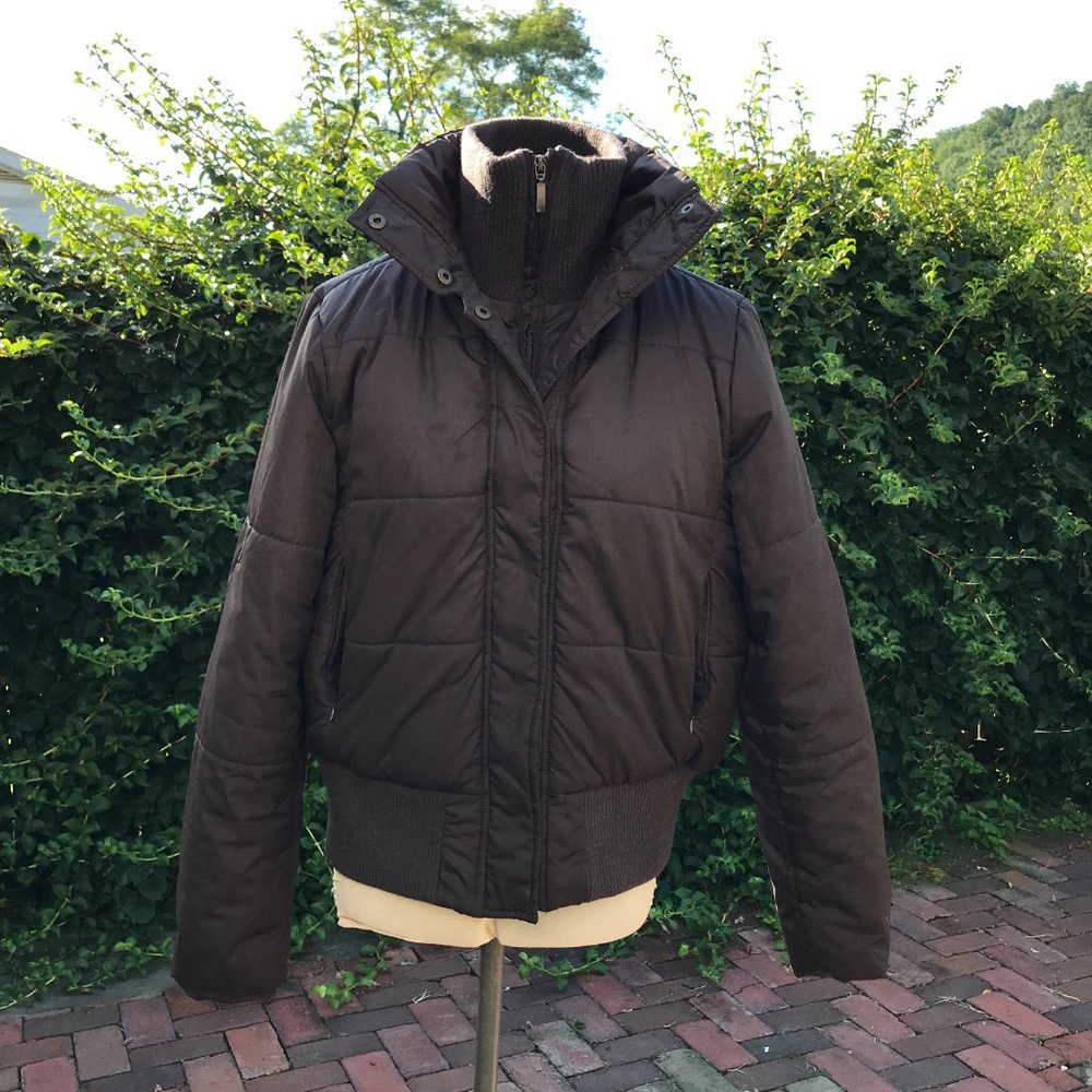 Women's Jacket - Picture 2 of 8